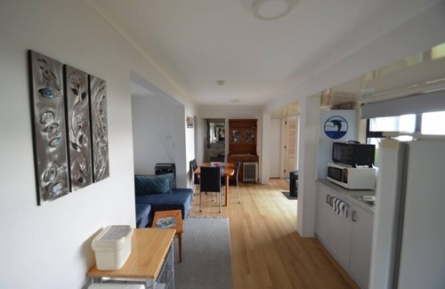 Coopers Beach Apartment | Beachfront Apartment - COOPERS BEACH