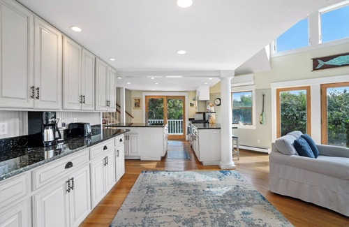 Aquinnah House | Beachfront Aquinnah home. Beautiful views!