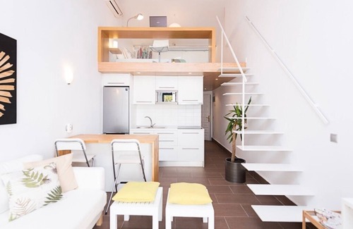 Playa del Aguila Apartment | Beachfront, Blanco y Madera. Free Wifi, Community Pool