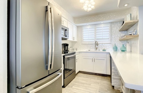 Horton Shores Condo | Beachfront Condo - OceanView, Pool & Steps to Flagler Ave