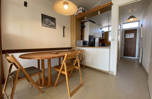 Carnon-Plage Apartment | Beachfront Duplex F3, 6 Sleeps, WiFi, Parking, Pets Allowed – 15 min from Montpellier