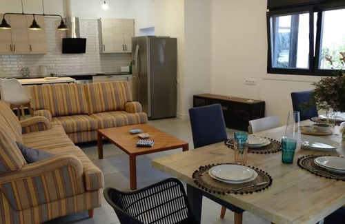 Teis House | Beachfront Home in Arealonga – Direct Access to the Sand, Comfort, and Space