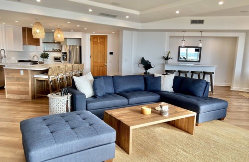 Pupukea House | Beachfront Luxury Property with Pool