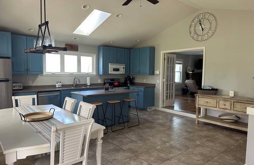 North East House | Beachfront Retreat in Wine Country w/Sunset View!