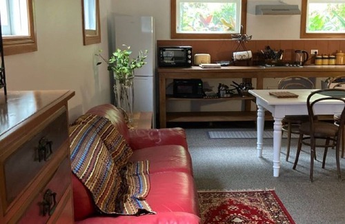 Waiomu Apartment | Beachfront - Thames Coast