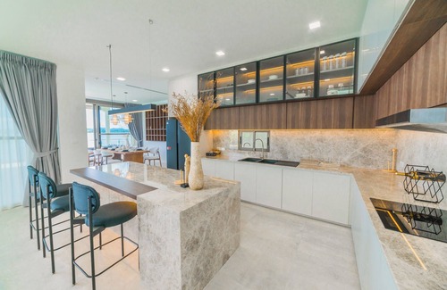 Pa Klok Villa | Beachfront villa Oceanfront|Boat Access |All Rooms sea View|Staffed