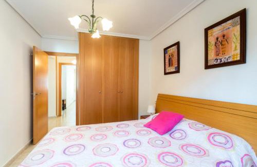 L'Albufereta Apartment | Beachside Apartment with Beautiful Sea Views