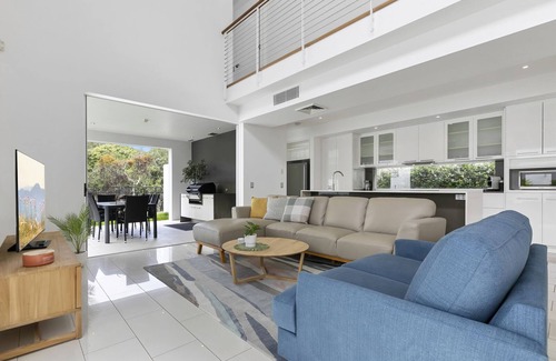 Yaroomba House | Beachside Haven