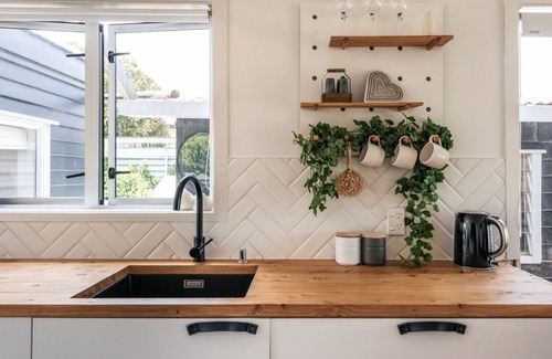 Blackpool House | Beachside Kiwi Bach at Blackpool