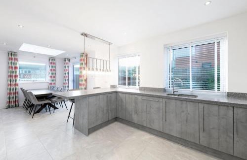 Sheringham House | Beachwood Retreat