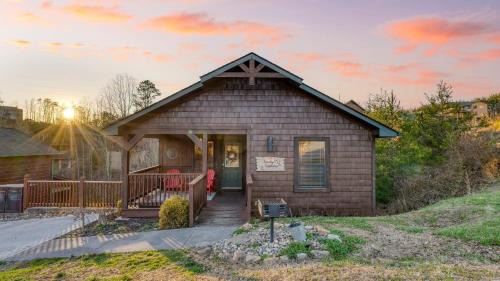 Pigeon Forge House | Bear Cove by AvantStay Hot Tub Pool Table