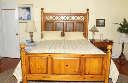 Calistoga Bed & Breakfast | Bear Flag Inn