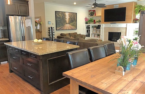 Langford House | Bear Mountain 3 Bedroom Modern Farmhouse Home