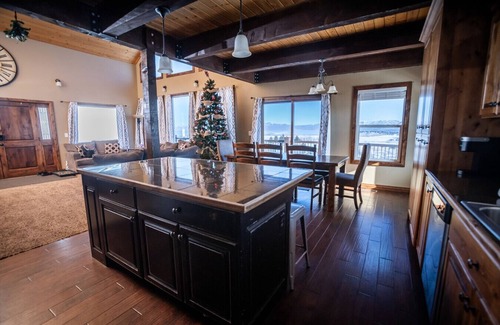Sweetwater House | Bearadise Retreat W/Ideal Beach Access, Private Hot Tub, and Multiple Game Rooms!