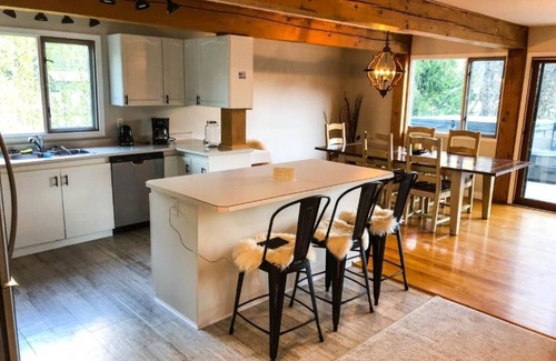 Stewart House | Bearvalley Guesthouse