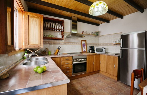 Santa Lucia Cottage | Beautiful traditional house in rural surroundings