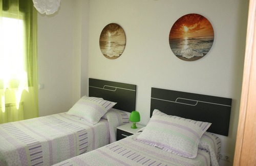 Tagle Villa | BEAUTIFUL VILLA IN ENVIRONMENT AND PICNIC WITH GARDEN near the sea