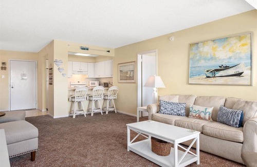 North Ocean City Condo | Beautiful 2 Bedroom Braemar Towers with Side Ocean Views!