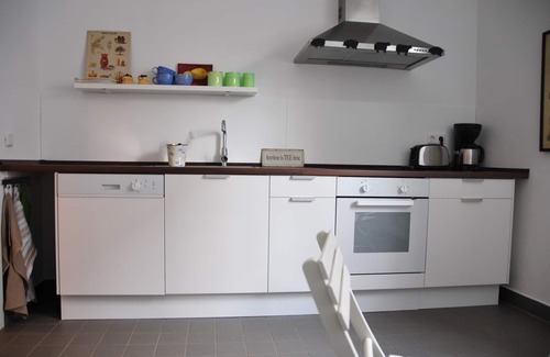 Buhlau/Weier Hirsch Apartment | Beautiful 2-room apartment, Dresden-Bühlau, on the heath, but close to the city, terrace, quiet