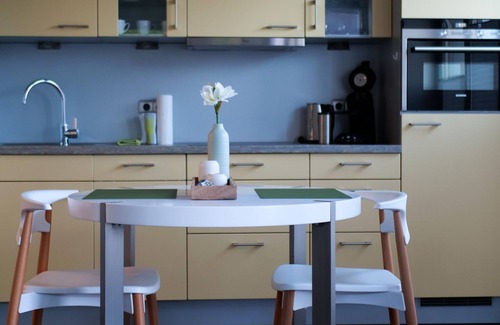 Lohme Apartment | Beautiful 2-room vacation apartment with terrace - Haus Ostseeblick 1 FeWo Steuerbord