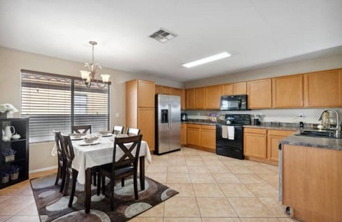 Maricopa House | Beautiful 3bdrm with 6XL twin BD in Maricopa-AZ
