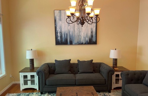 Bonny Slope House | Beautiful 4BR home with enclosed backyard - pet friendly