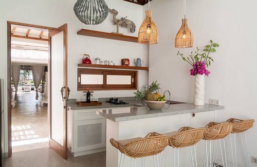 Gili Trawangan Villa | Beautiful 4BR Villa In Gili Trawangan! 1Min Walk To The Beach! W/Private Pool!