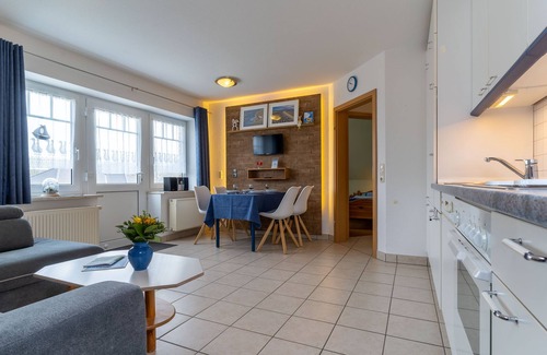 Tating Apartment | Beautiful 53 m² 3-room apartment, approx. 5 kilometers from SPO