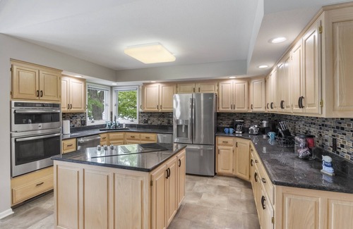 Sunrise Beach House | Beautiful 6 Bed/6 Bath newly renovated. Perfect multi-family lakefront home!