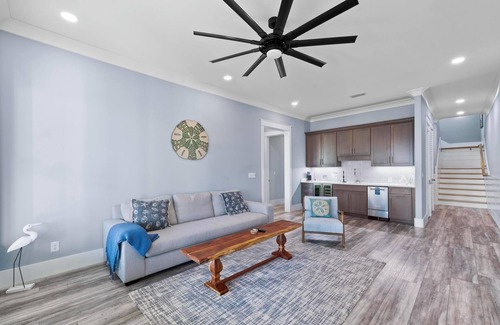 Pensacola Beach House | Beautiful 6 bed/6.75 bath Gulf View home with private (heated) pool