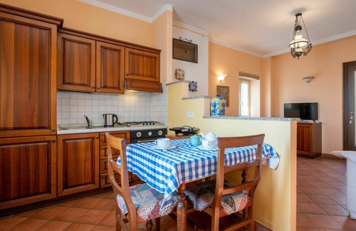 Cortazzone Villa | Beautiful apartment in villa for 4 guests with WIFI, pool, TV, patio and pets allowed