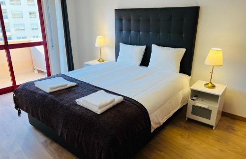 Povoa de Santa Iria Apartment | Beautiful Apartment - Family and Group of Friends