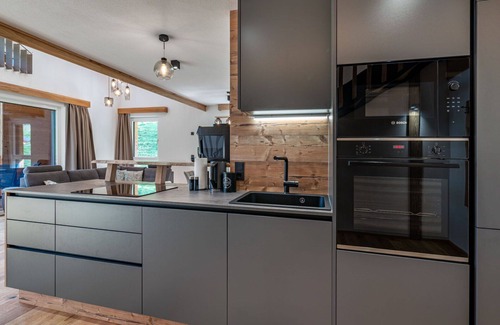 Solk Apartment | Beautiful apartment for 4 people with hot tub, WIFI, TV and patio