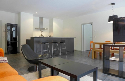 Central Interlaken Apartment | Beautiful apartment for 4 guests with WIFI, TV, balcony and panoramic view