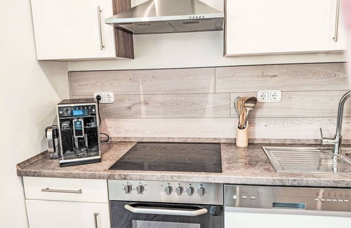 Ottbergen Apartment | Beautiful apartment for 4 people with WIFI, TV, terrace, pets allowed and panoramic view