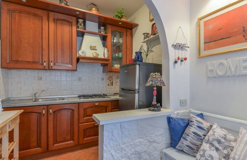 Pomonte Apartment | Beautiful apartment for 6 people with WIFI, A/C, TV, terrace and pets allowed