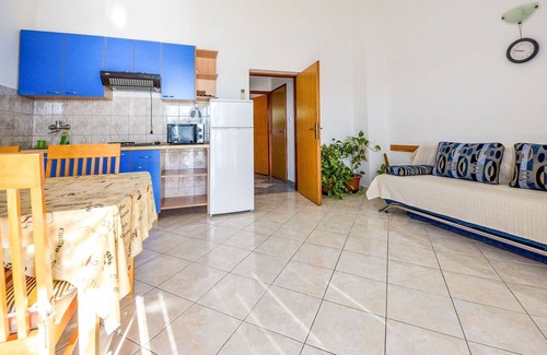 Tribanj Apartment | Beautiful apartment for 4 people with A/C, WIFI, TV and terrace
