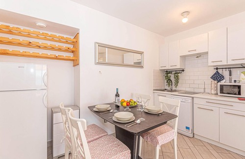 Brodarica Apartment | Beautiful apartment in Brodarica