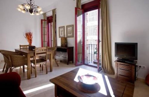 La Florida Apartment | Beautiful apartment in historical recently reformed building.