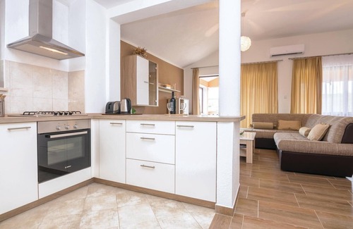 Sveti Filip i Jakov Apartment | Beautiful apartment in Sukosan