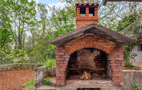 Opric Apartment | Beautiful Apartment In Lovran With Wifi