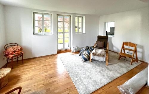 Morschen Apartment | Beautiful Apartment In Morschen