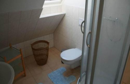 Blowatz Apartment | Beautiful Apartment in Robertsdorf with Garden