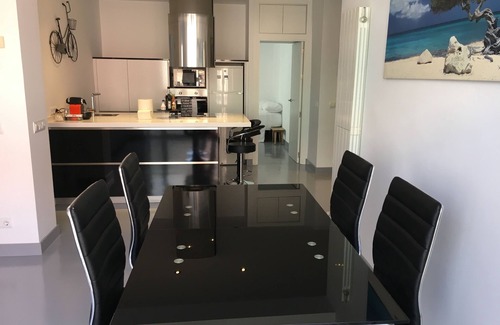 Carabanchel Apartment | Beautiful apartment near Madrid Rio with parking space