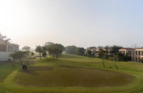 Bissar Akbarpur Apartment | Beautiful Apartments at Tarudhan Valley Golf Resort, Manesar