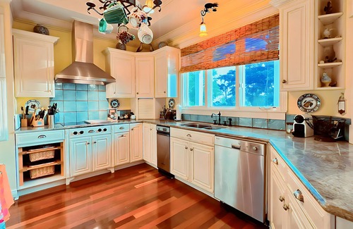 Bowens Addition House | Beautiful Bay Front Key Largo Home - Water Views - AMAZING SUNSETS