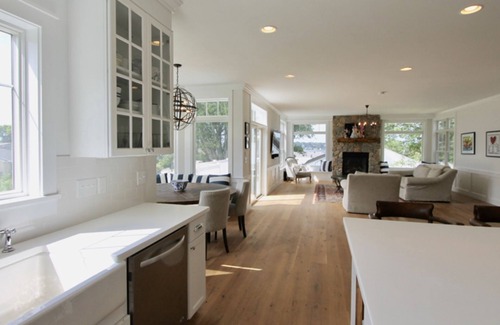 Newport East House | Beautiful bright new home, walk to Easton's Beach