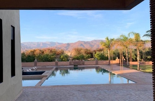 Swiss City Villa | beautiful calm property, suitable for family and friends,