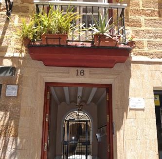 Old Town Apartment | Beautiful Central Cadiz
