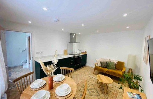 Stokesley Cottage | Beautiful, cosy cottage on market town high street